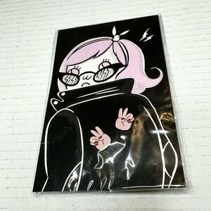 Tuesday Bassen / Tuesday of California  Peace‎ Pin Set Illustraion